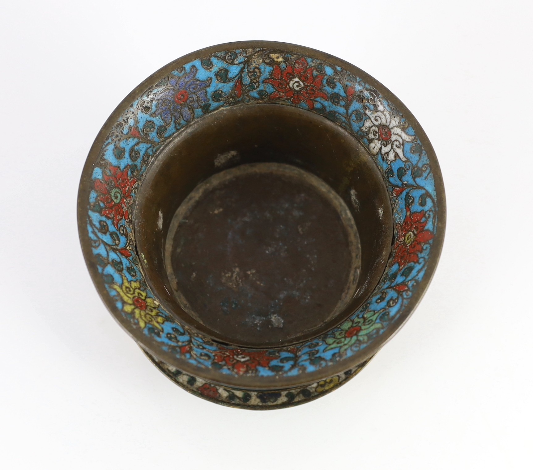 A Chinese Ming cloisonné enamel and bronze tripod censer and associated tripod stand, 16th/17th century, 26.8cm diameter